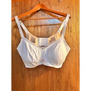 Plus Size Honeylove Crossover Wireless Bra size 1x 

Retails $70